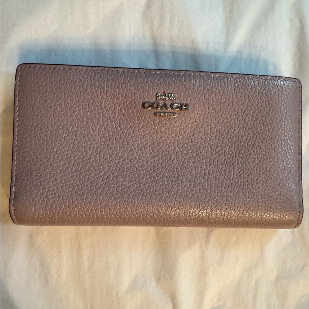 Lilac Leather Coach Wallet Excellent Used Condition
